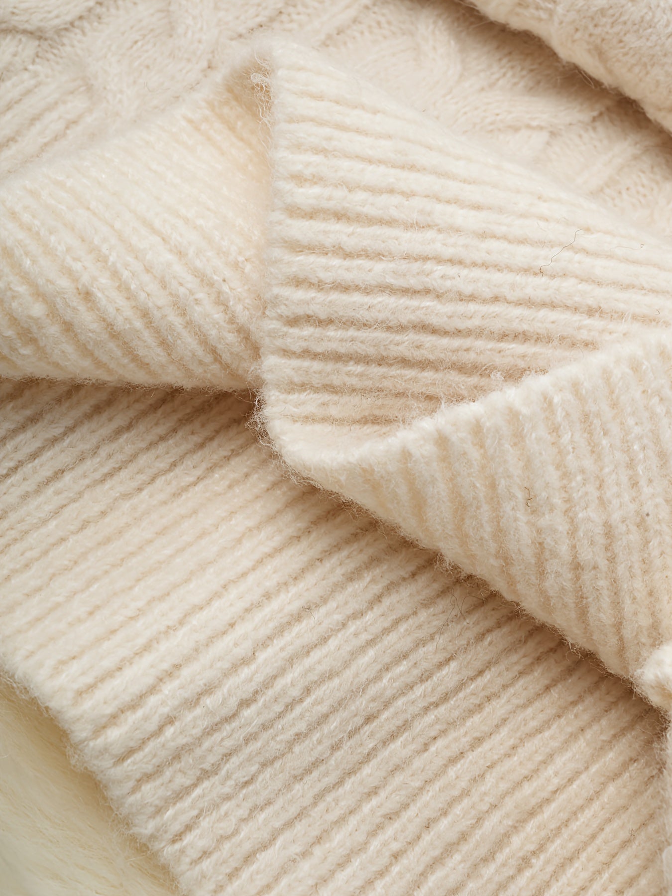 Cable- Oversized Sweater