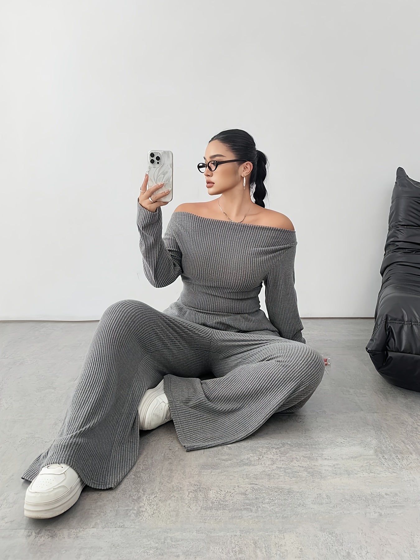 Elegant Off-the-Shoulder Jumpsuit