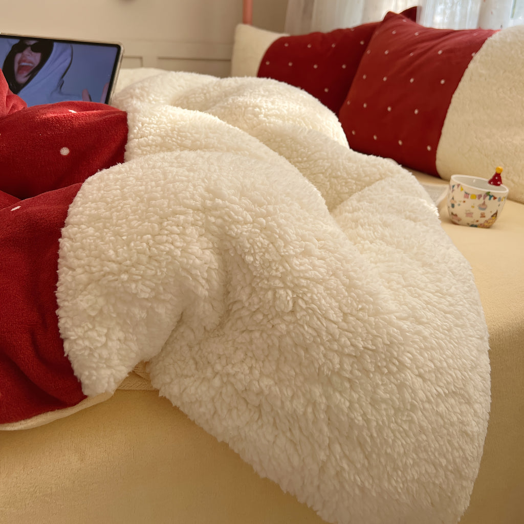 Milk Velvet Four-Piece Set with Spliced Duvet Cover in Two-Tone Color Scheme