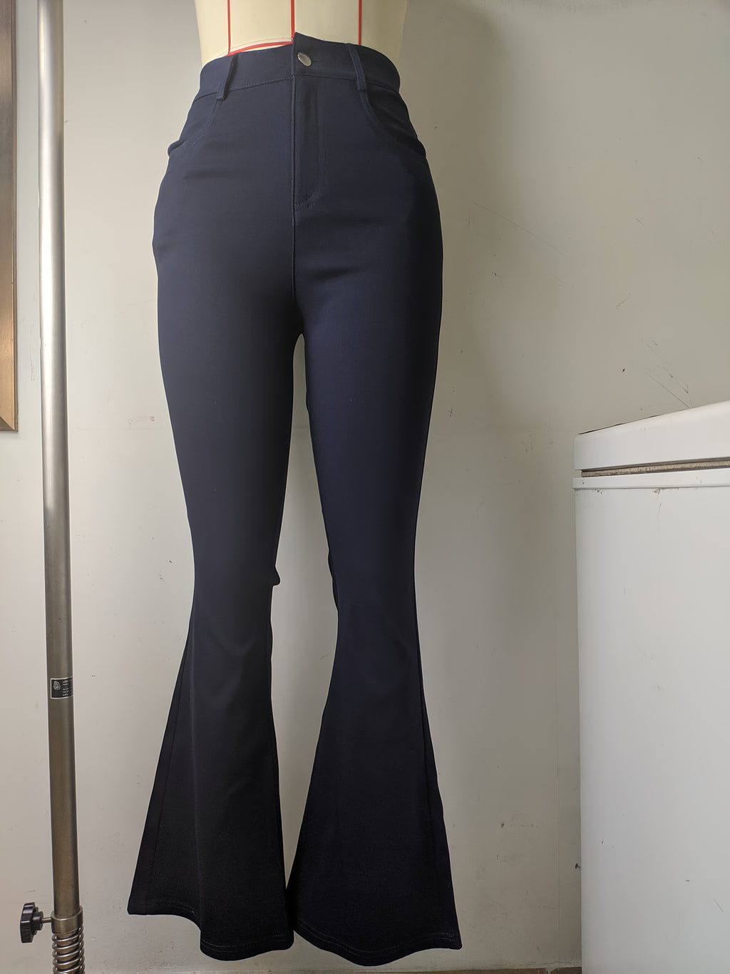 Women's Elegant High-Waist Black Denim Flare Jeans - Stretchy, Bell Bottom with Slash Pockets and Button Closure, Versatile All-Season Wear