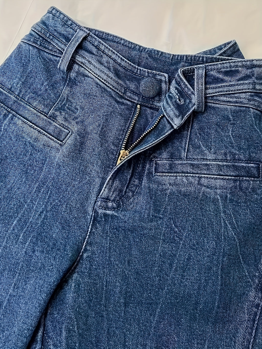 High-Waisted Wide-Leg Jeans with Oversized Back Bow