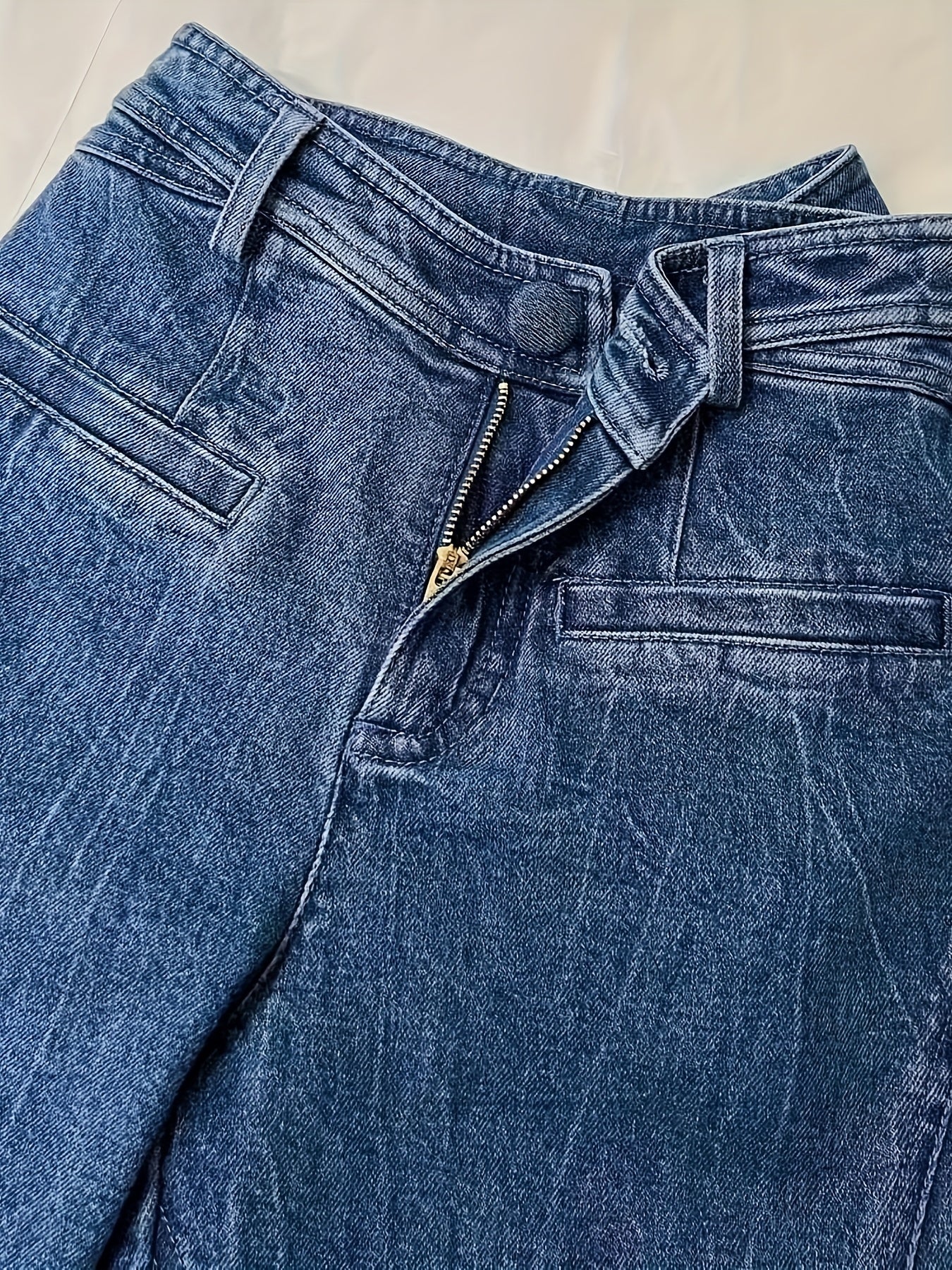 High-Waisted Wide-Leg Jeans with Oversized Back Bow