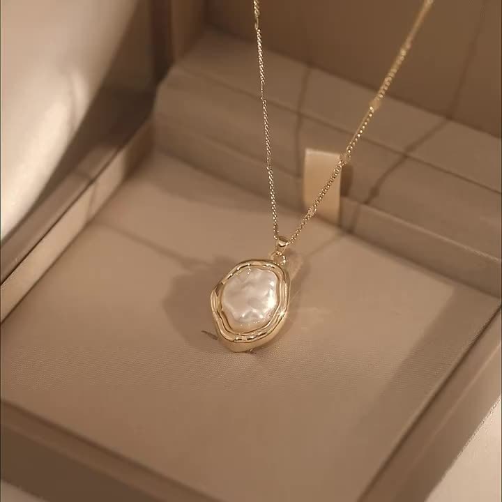 Copper Imitation Pearl Pendant Necklace