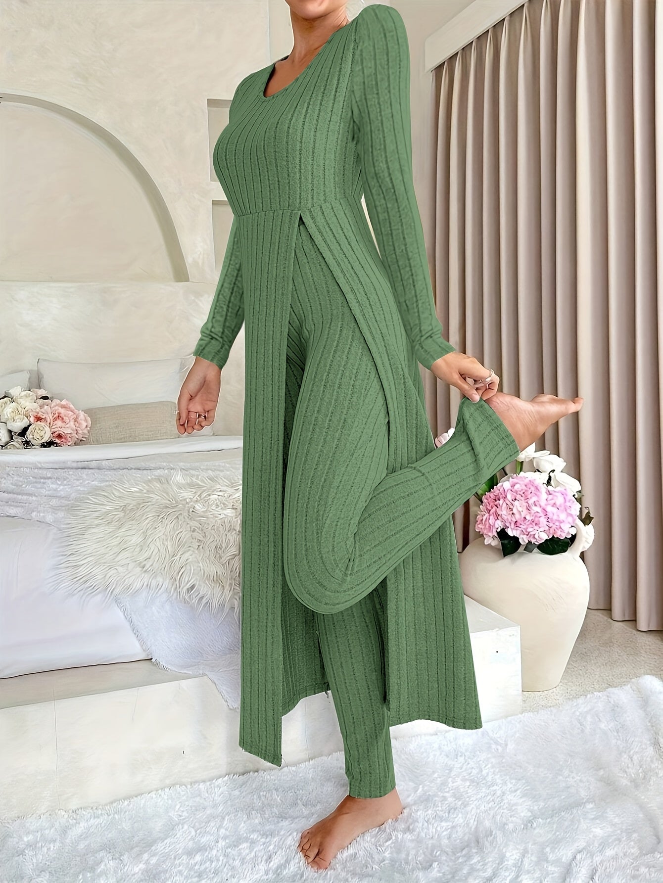 Two-piece Set of Ribbed Long-sleeved Top and Pants