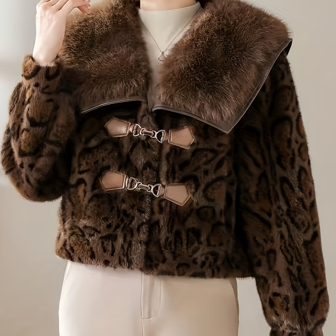 Leopard Print Fur Jacket with Collar & Chest Pockets