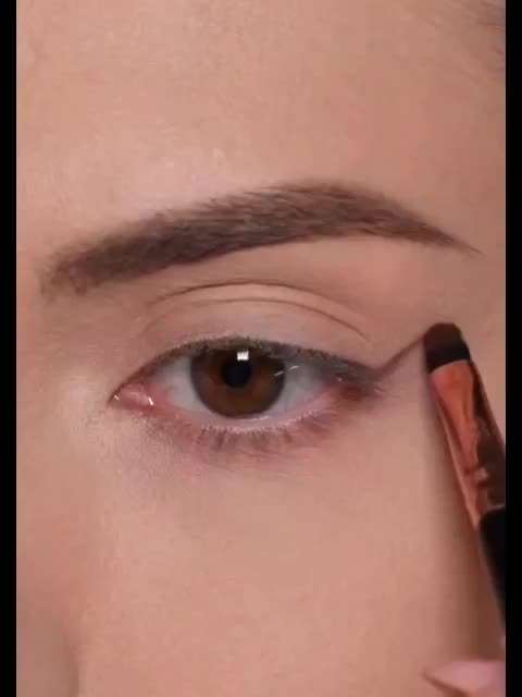 Highly Pigmented Eyeshadow Palette with 34 Shades