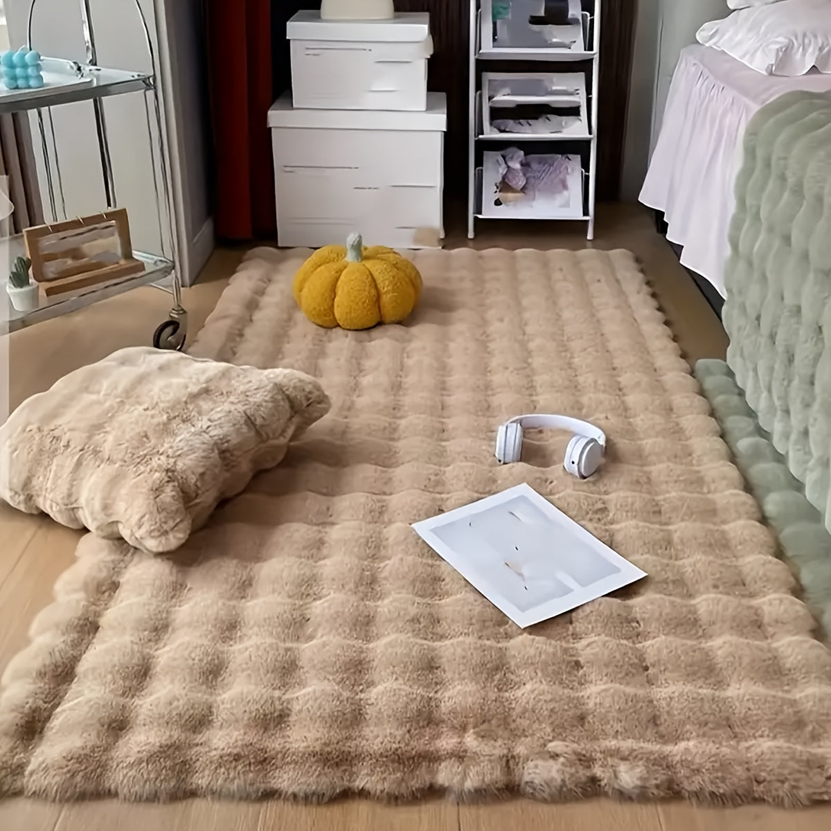 Bubble Velvet Area Mat