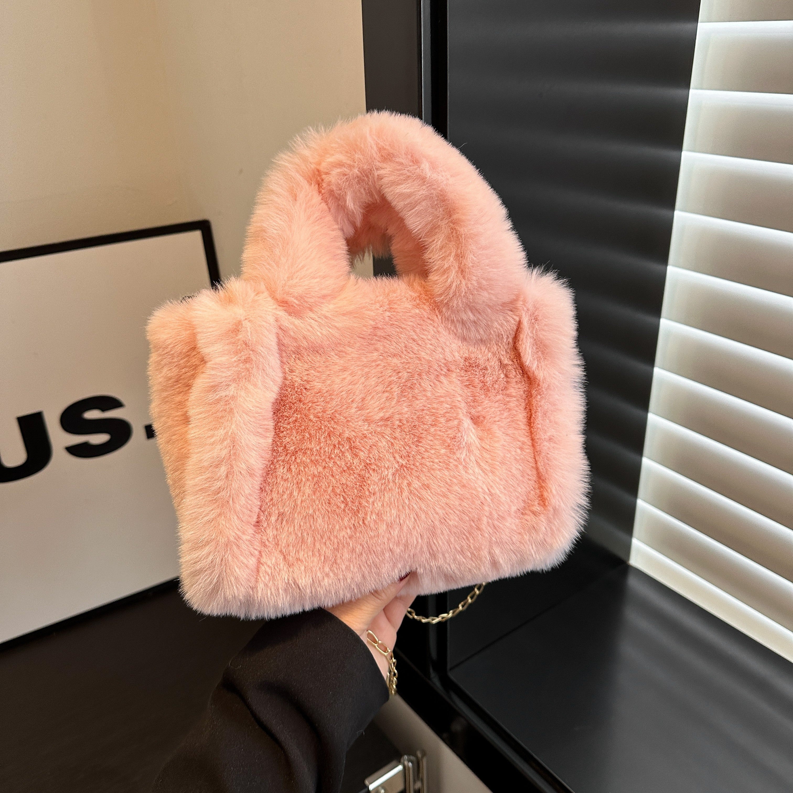 Plush Faux Fox Fur Classic Stylish Versatile Casual Shoulder Bag