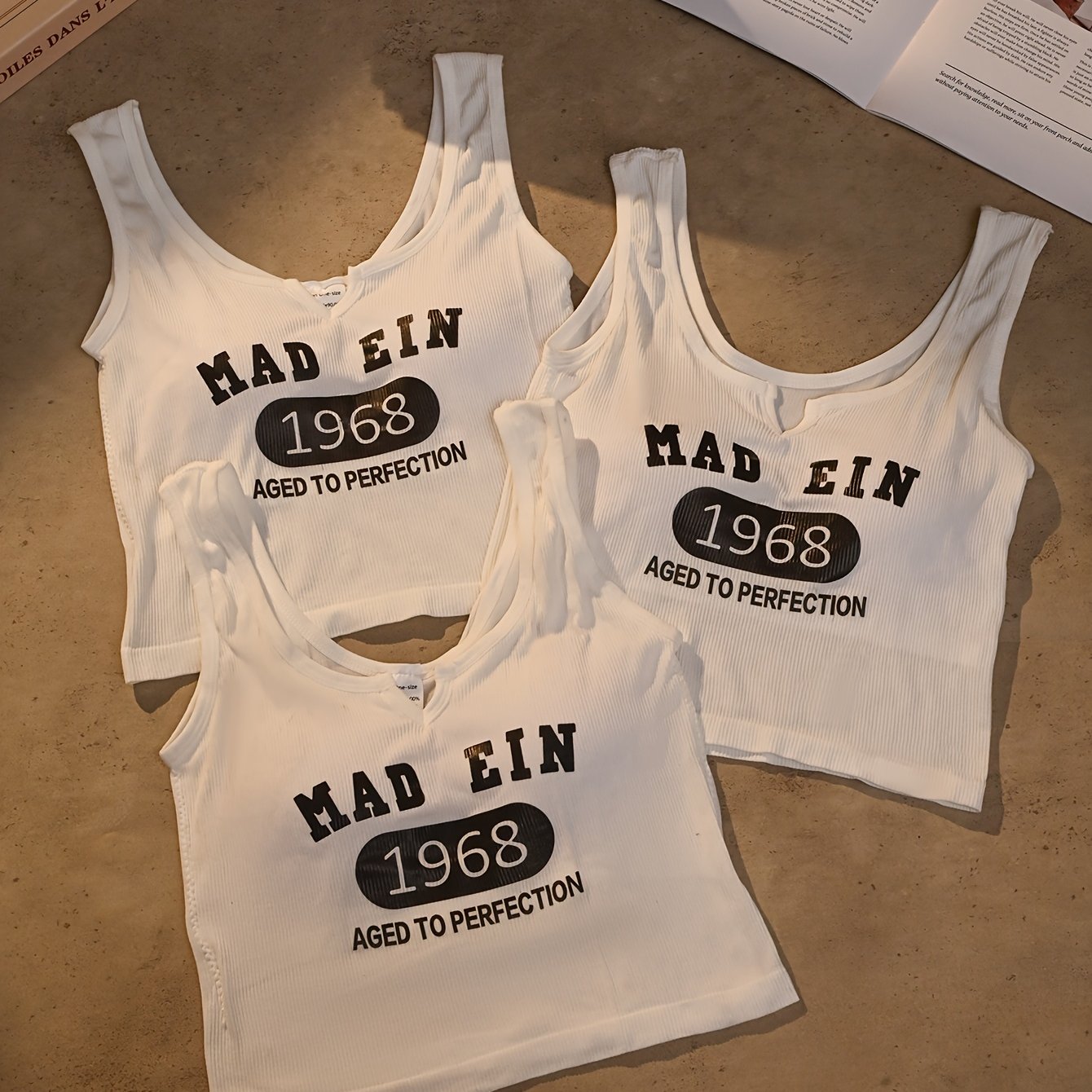 {3pcs} Sleeveless V-Neck Tank Tops with Built-In Bra Pads