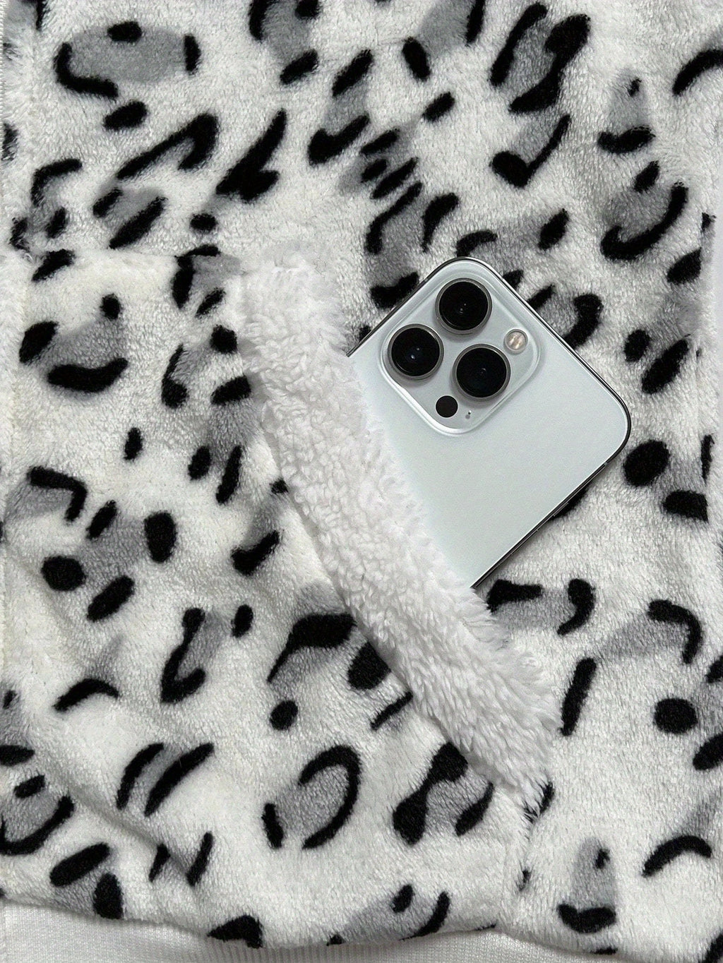 1pc Women'S Soft Fleece Hooded Jacket with & Leopard Print - Cozy Winter Warmth, Full-Zip Casual Outerwear, // Animal Pattern, Machine Washable