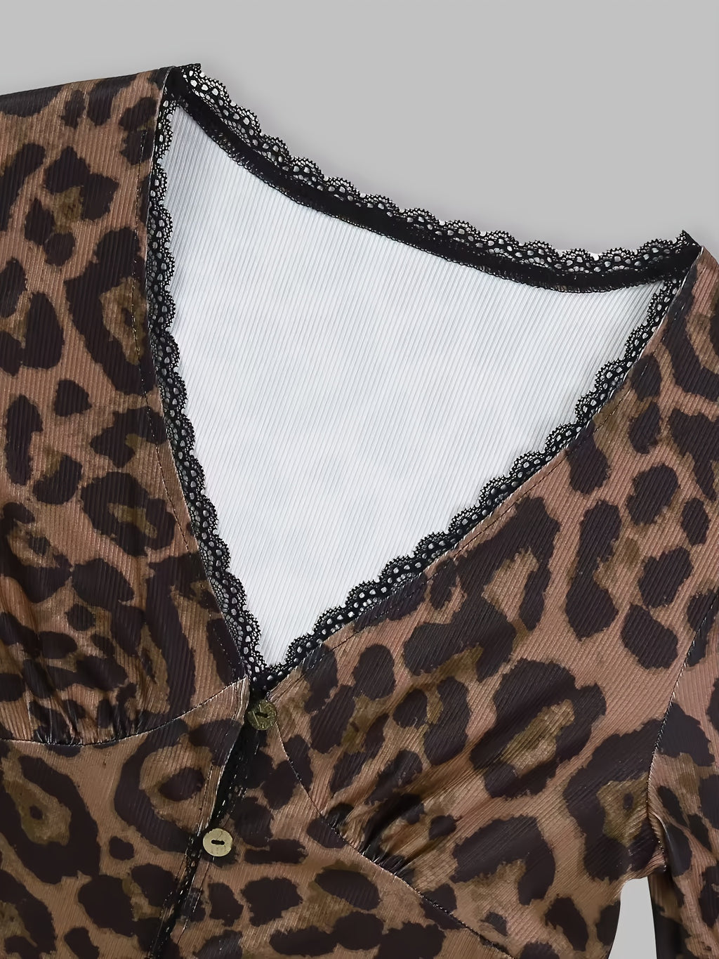 Leopard Print V-Neck Long Sleeve Blouse