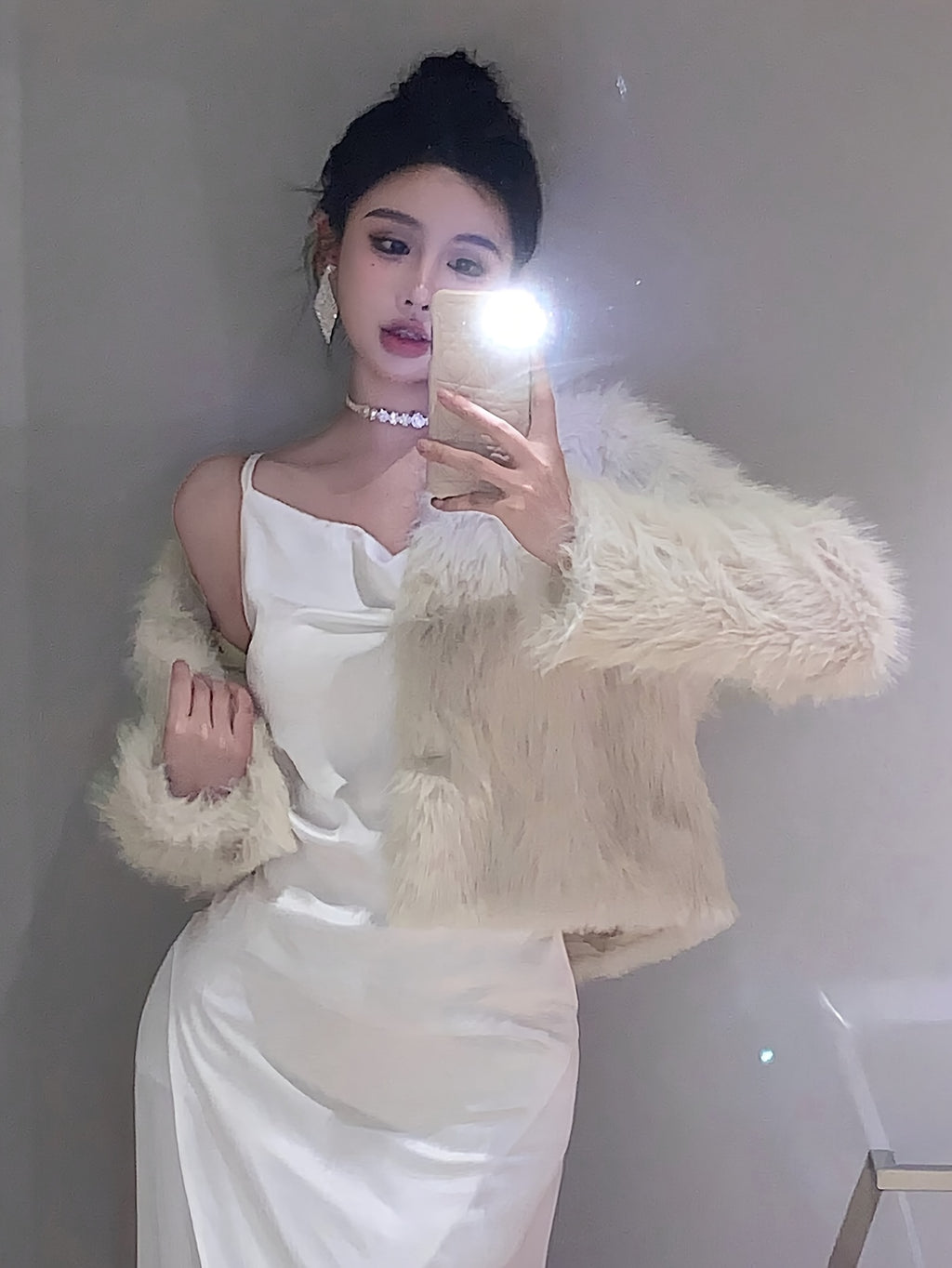 1pc Elegant Women'S Faux Fur Jacket, Polyester Knit Solid Color, Adult Seasonal Autumn/Winter Outerwear