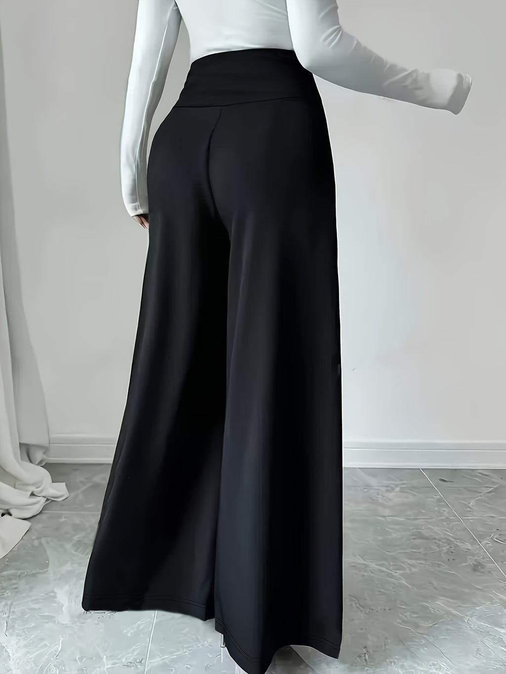 Elegant Wide-Leg Trousers