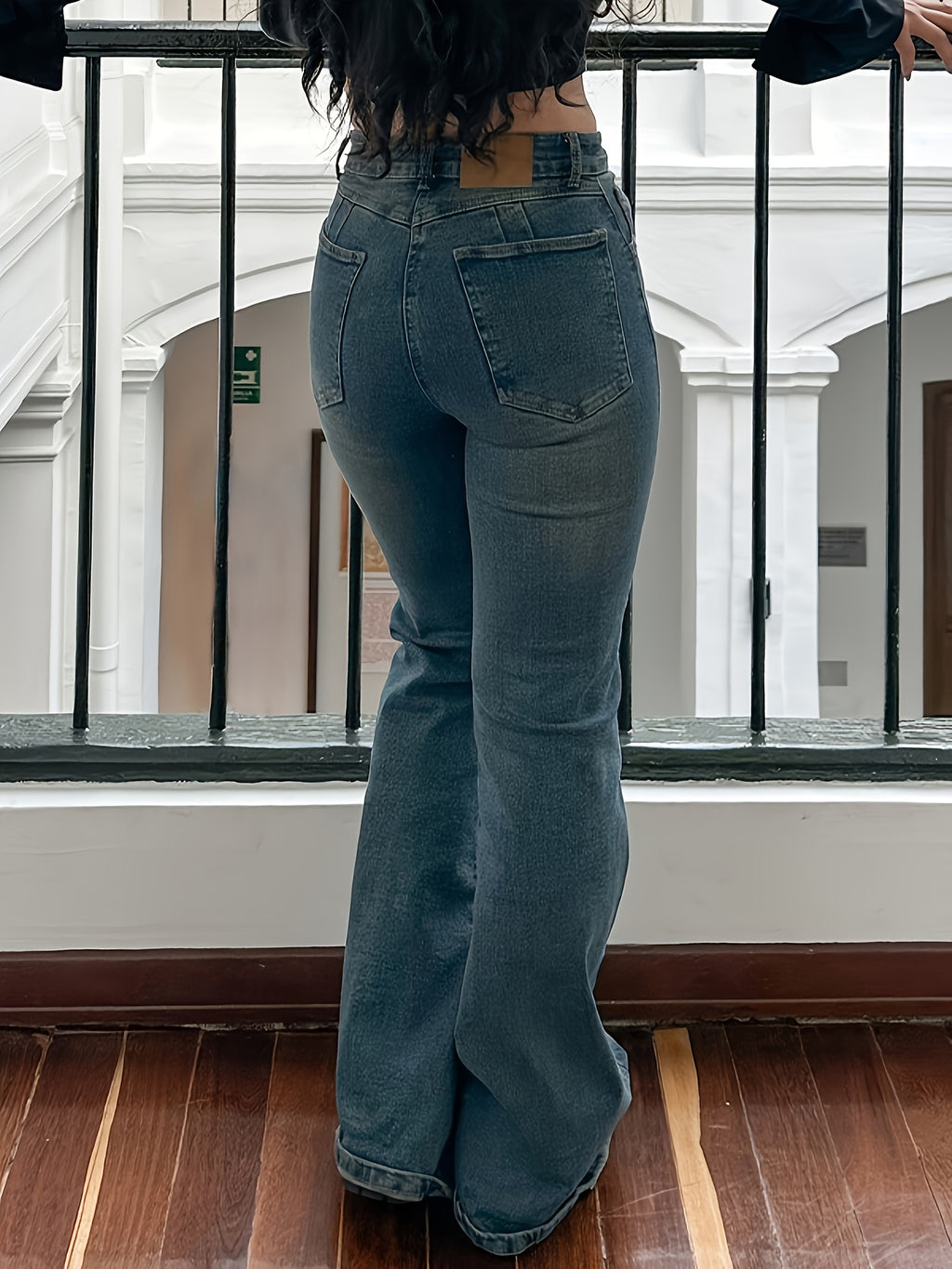 Elegant High Waisted Vintage Blue Flared Jeans