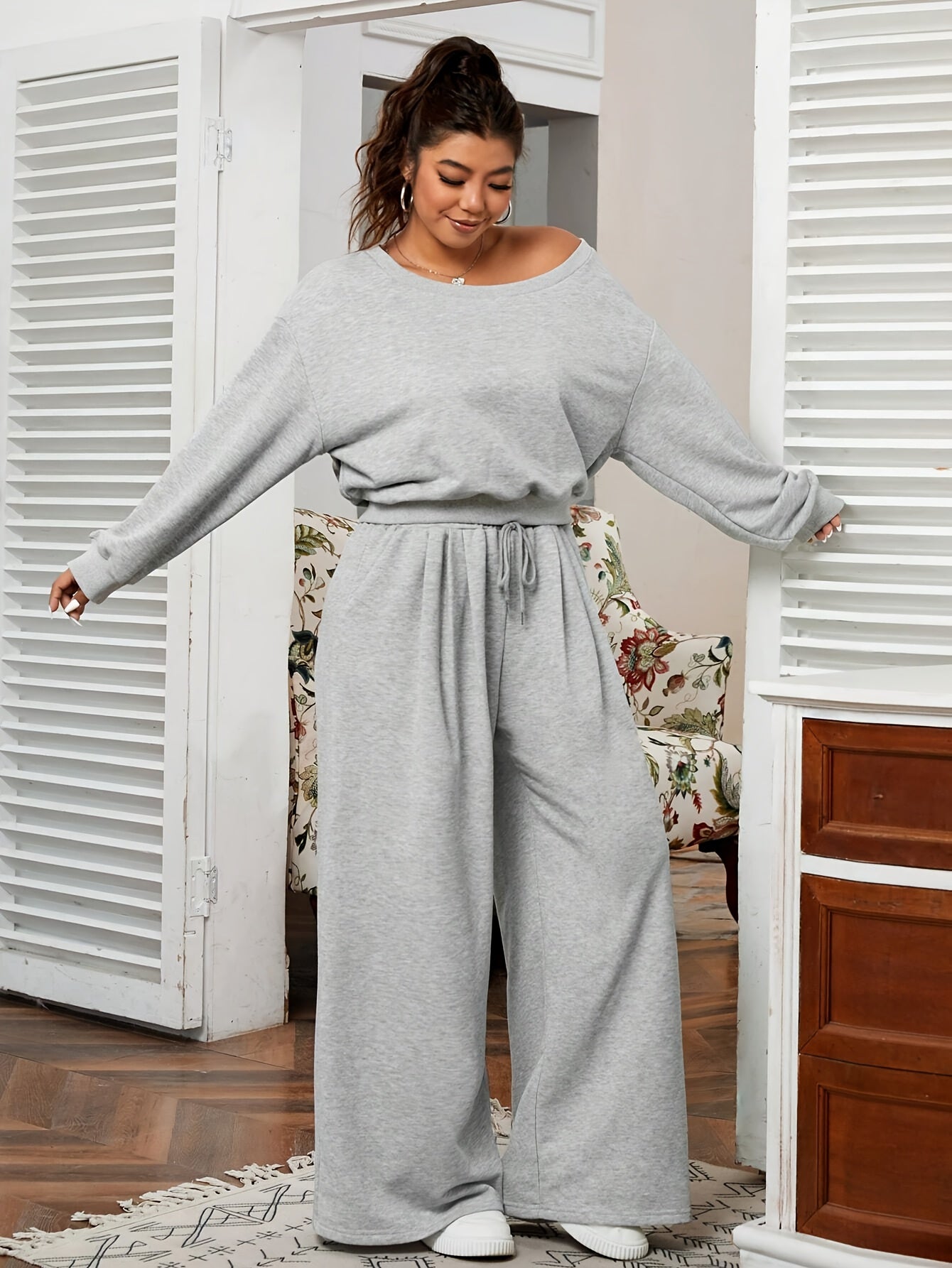 Casual Sweatshirt and Wide Leg Pants Set