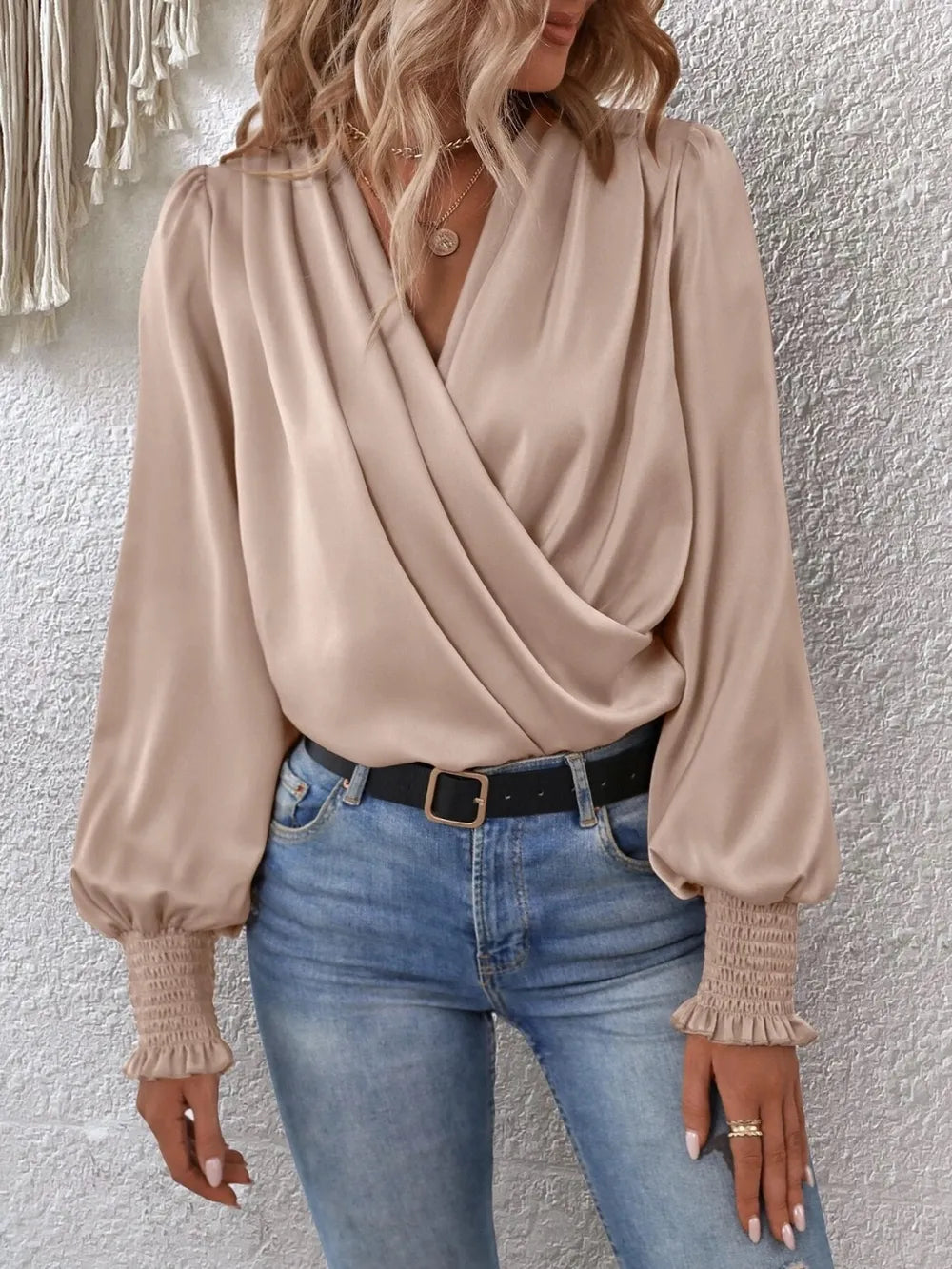 Susie's Lantern Sleeve Blouse