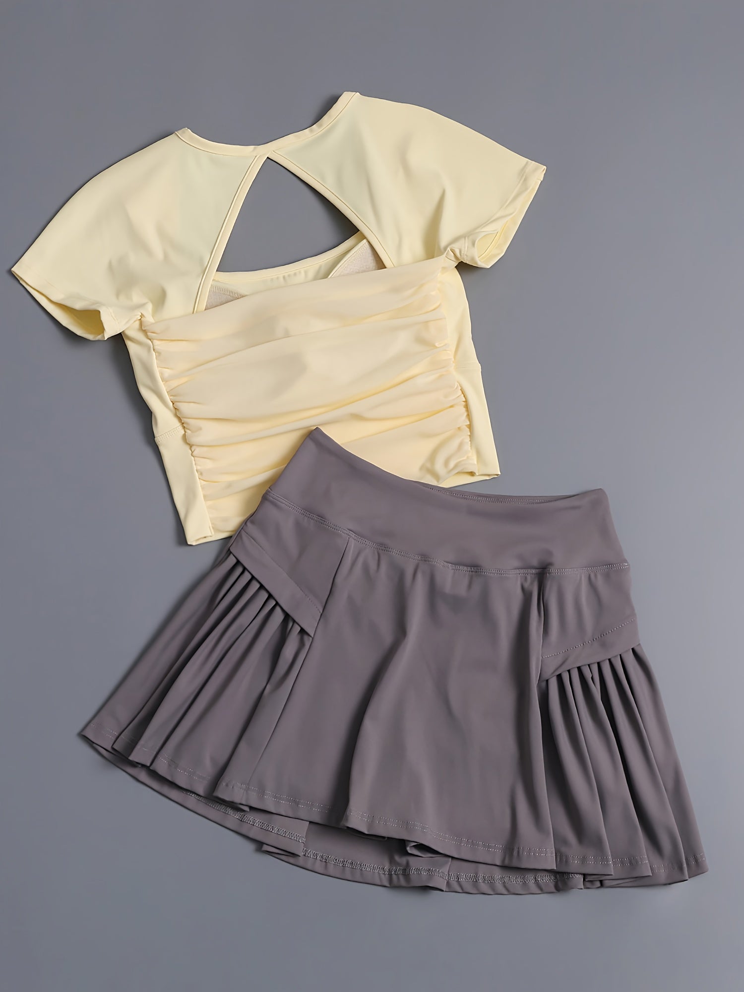 A Stylish Two-Piece Sports Outfit