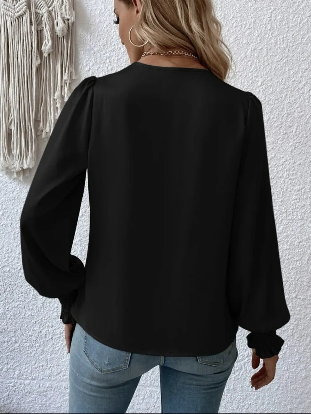 Susie's Lantern Sleeve Blouse
