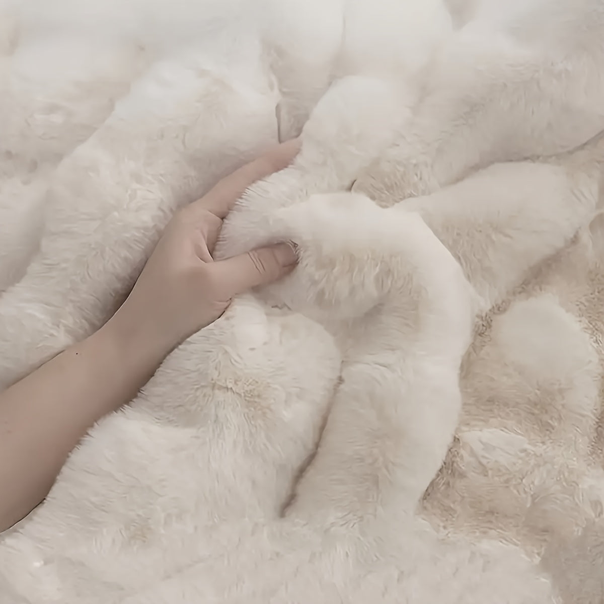 Bubble Velvet Area Mat