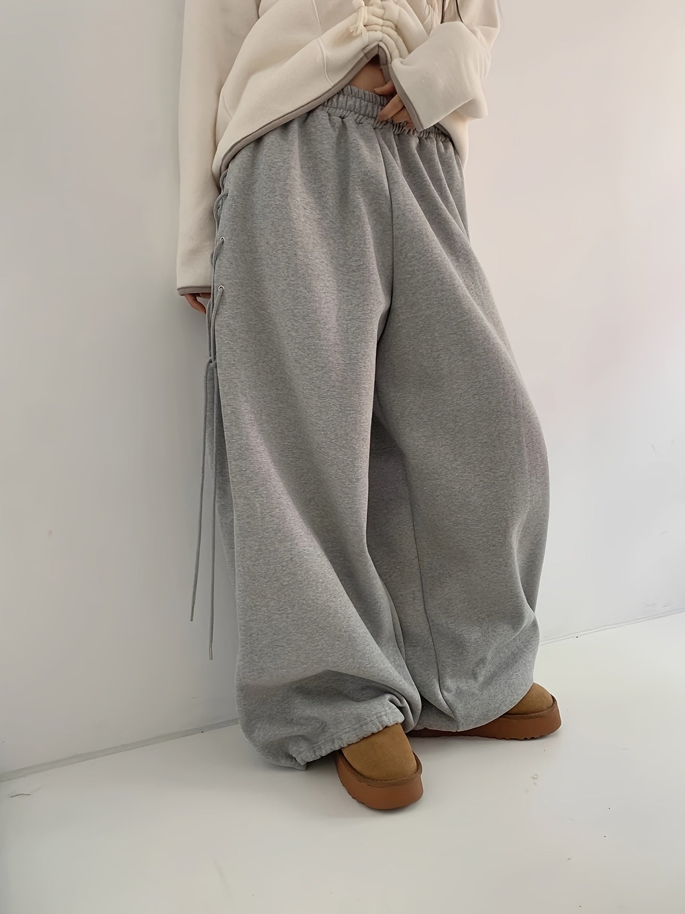 Side Cross Sweatpants