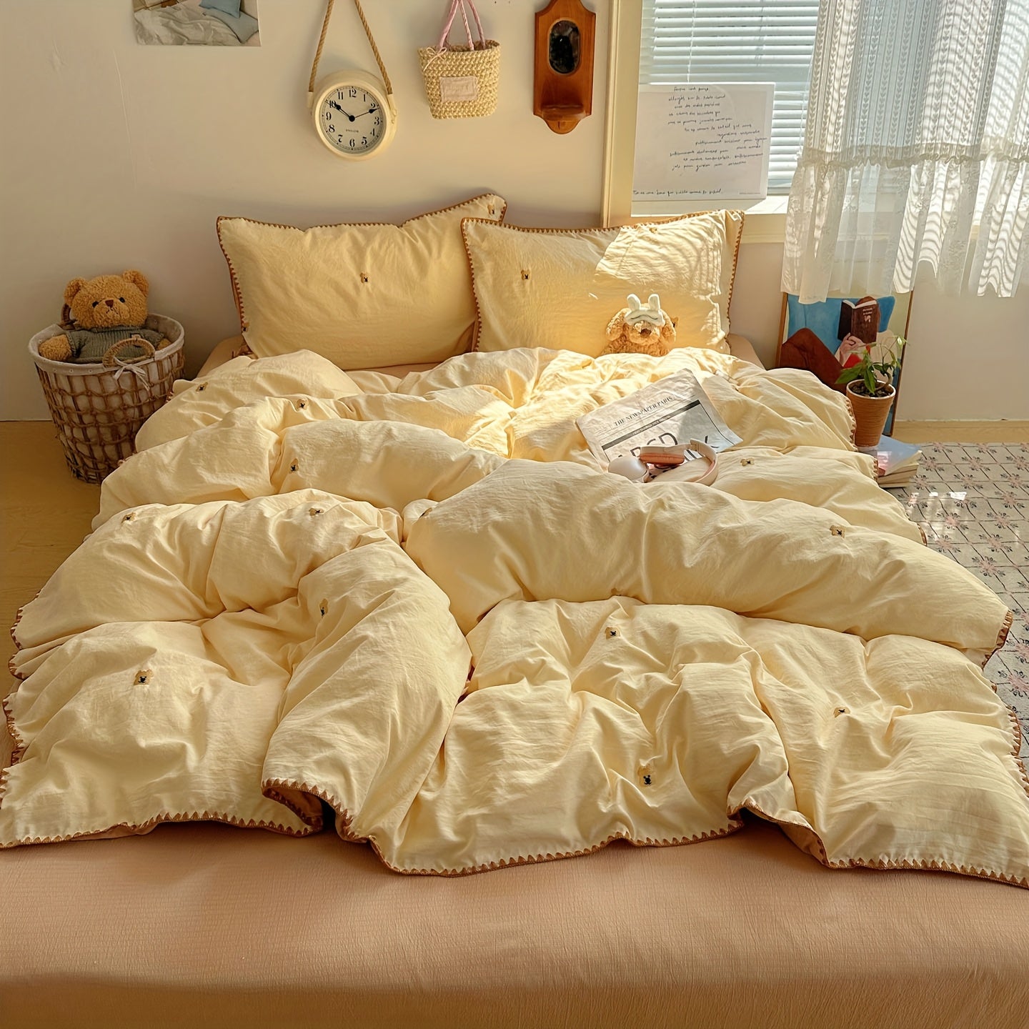 {4pcs} Shell-Edge Embroidery Duvet Set