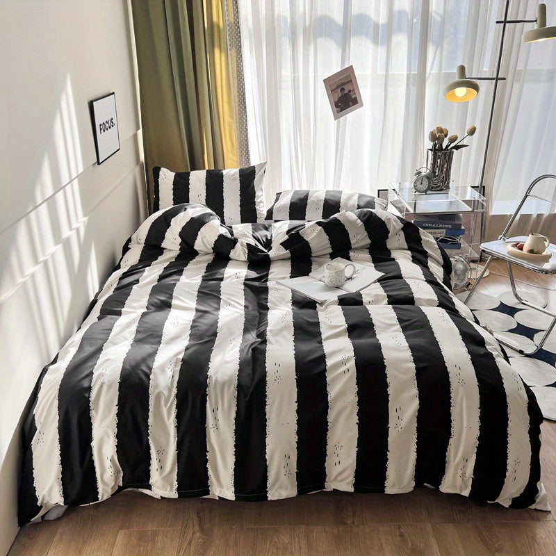 Black and White Striped Modern Minimalist Style Duvet Cover Set