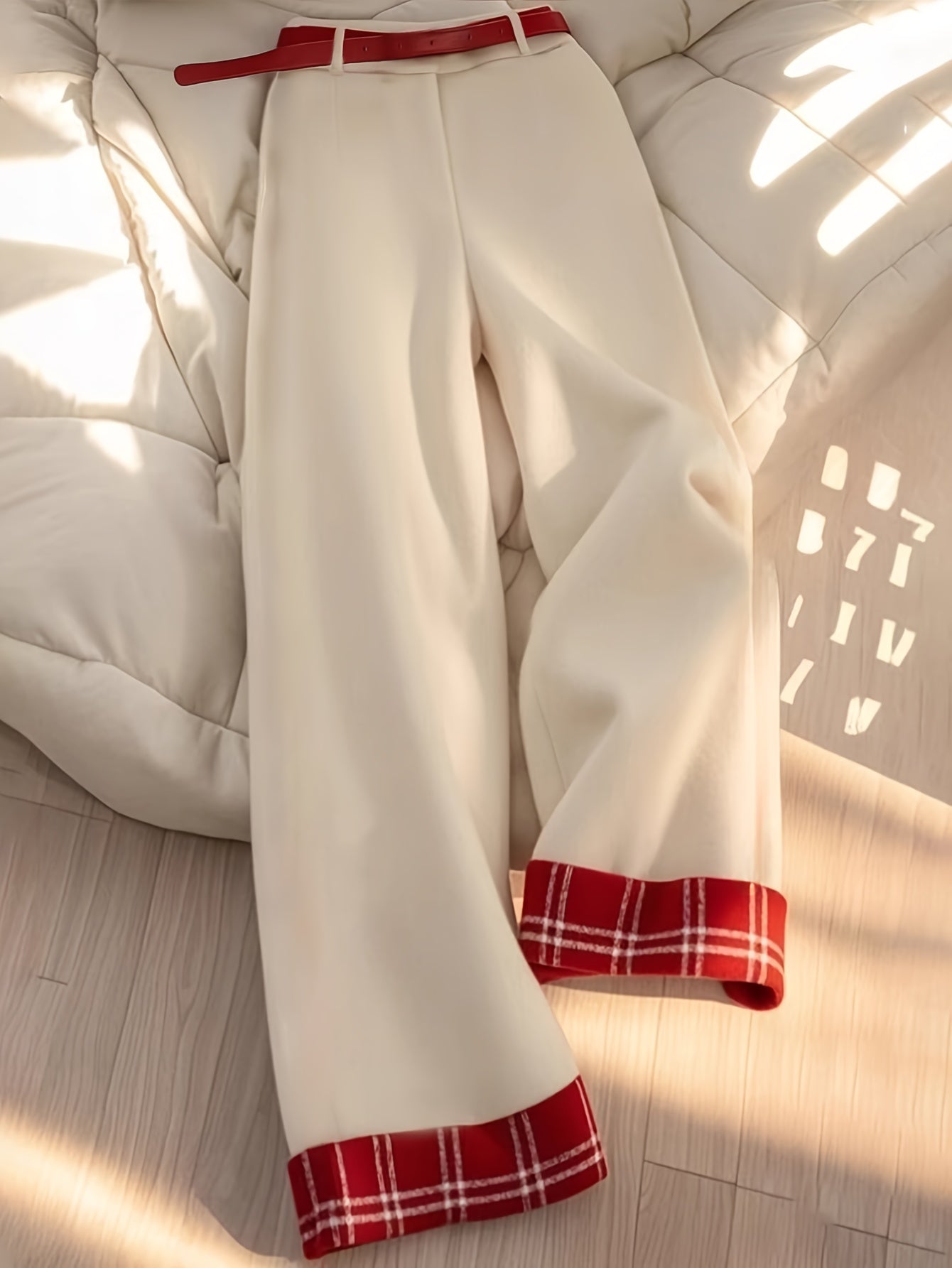 Women's Wide-Leg Pants - Beige and Red Non-Stretch Trousers, Machine Washable All-Season Formal & Casual Outfits for Christmas, Parties, Casual Attire - Non-Stretchy Leg Pants, Party Outfit, Stylish Trousers, Smooth Fabric, E