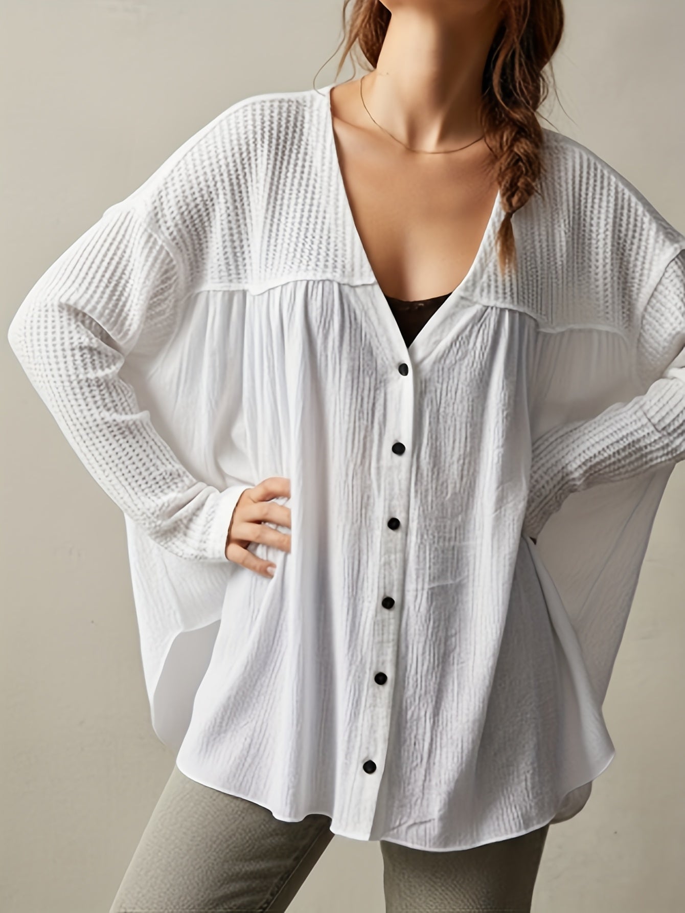 Oversized V-Neck Long-Sleeve Shirt with a Relaxed And Comfortable Vacation Style