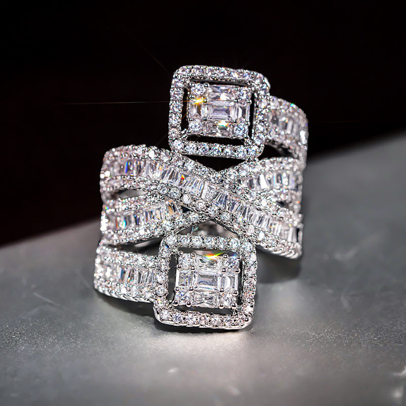 Luxury Synthetic Zirconia 1 Inlaid Sparkling Multi-Layer Design Engagement Ring