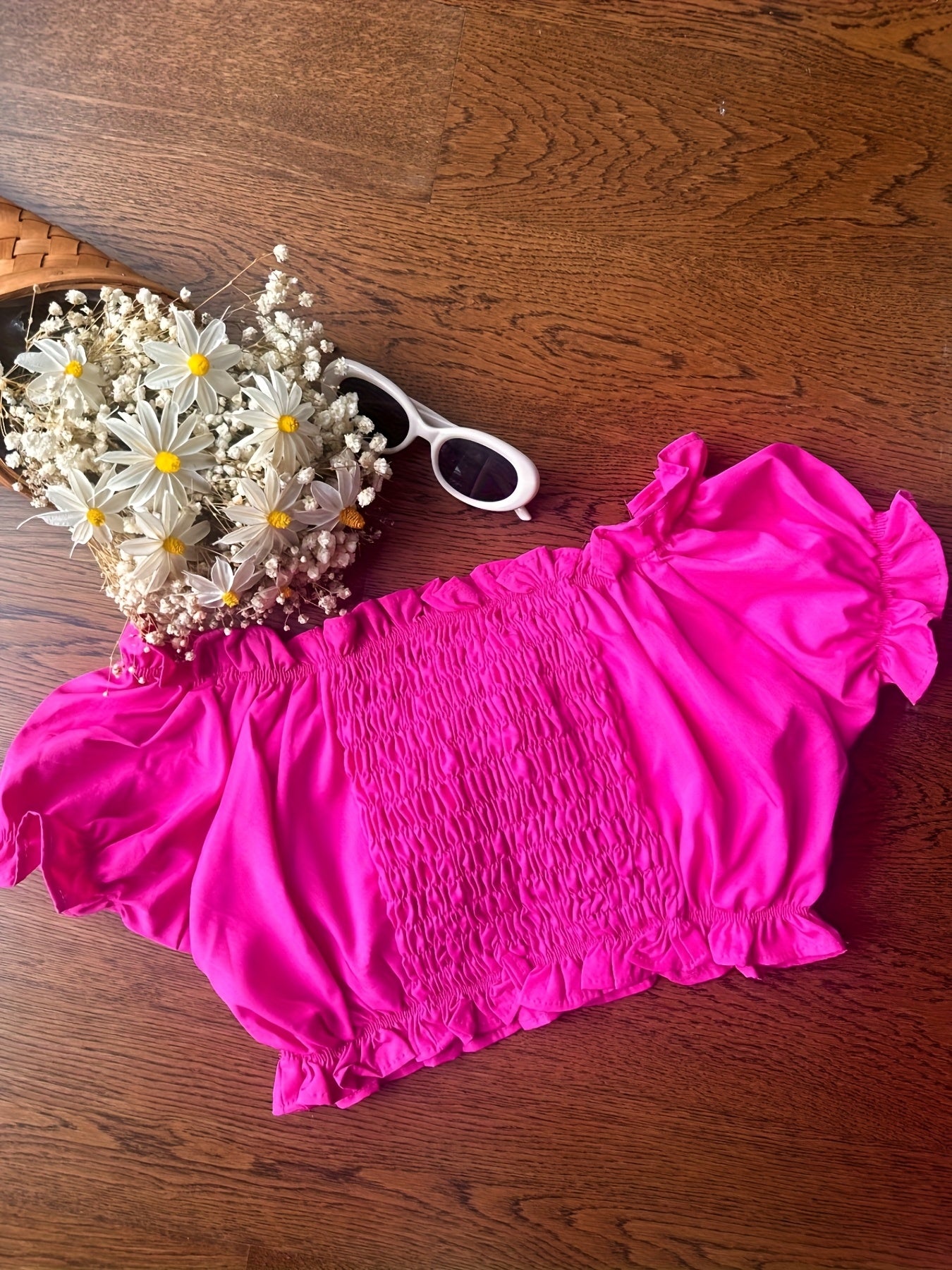 Summer Vacation Sexy One-Shoulder Cropped Top with a Midriff-Baring Design And a Long Bodycon Skirt Set.