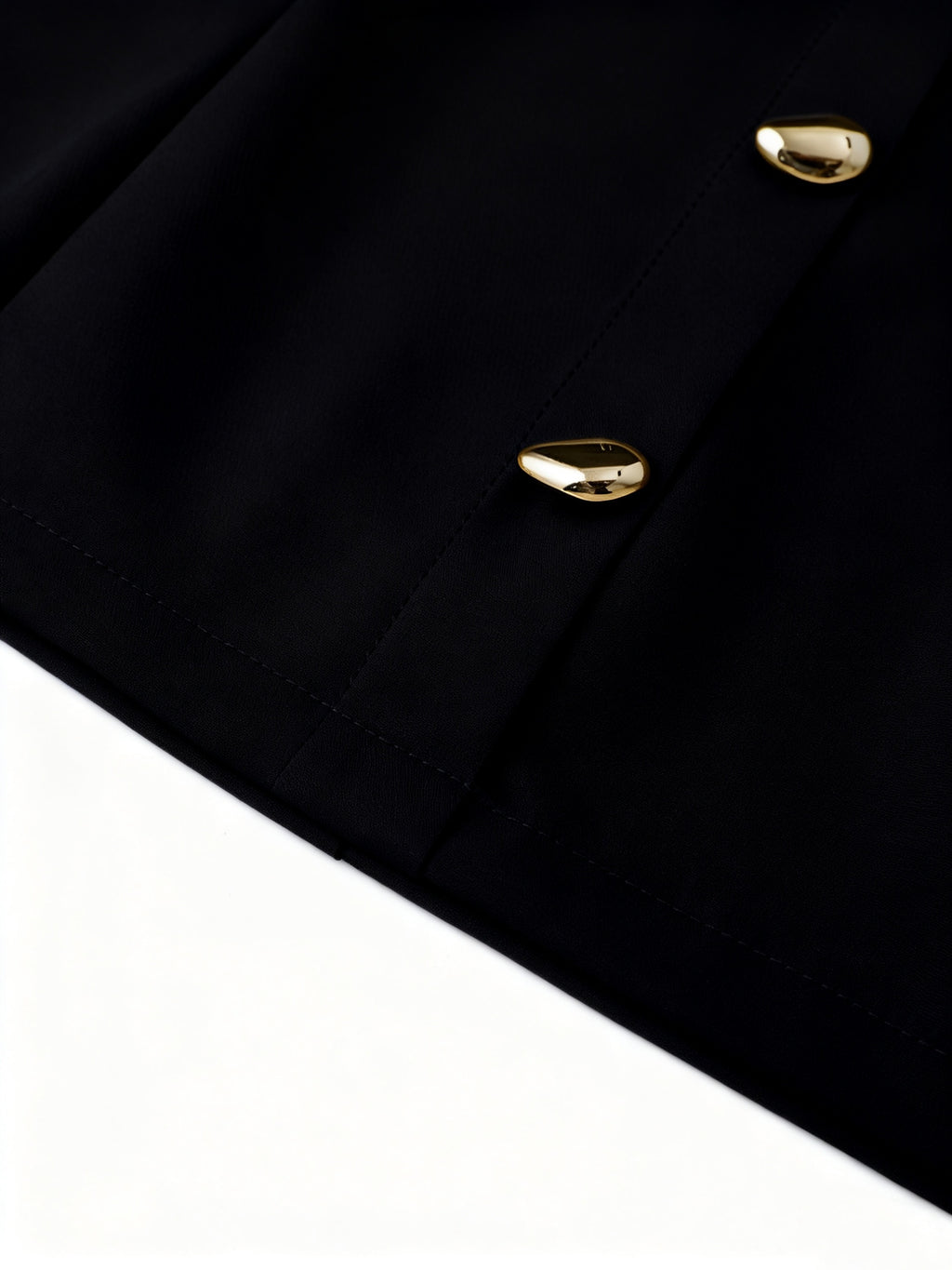 Sleeveless Waist-Cinching Dress with Tie and Button Closure