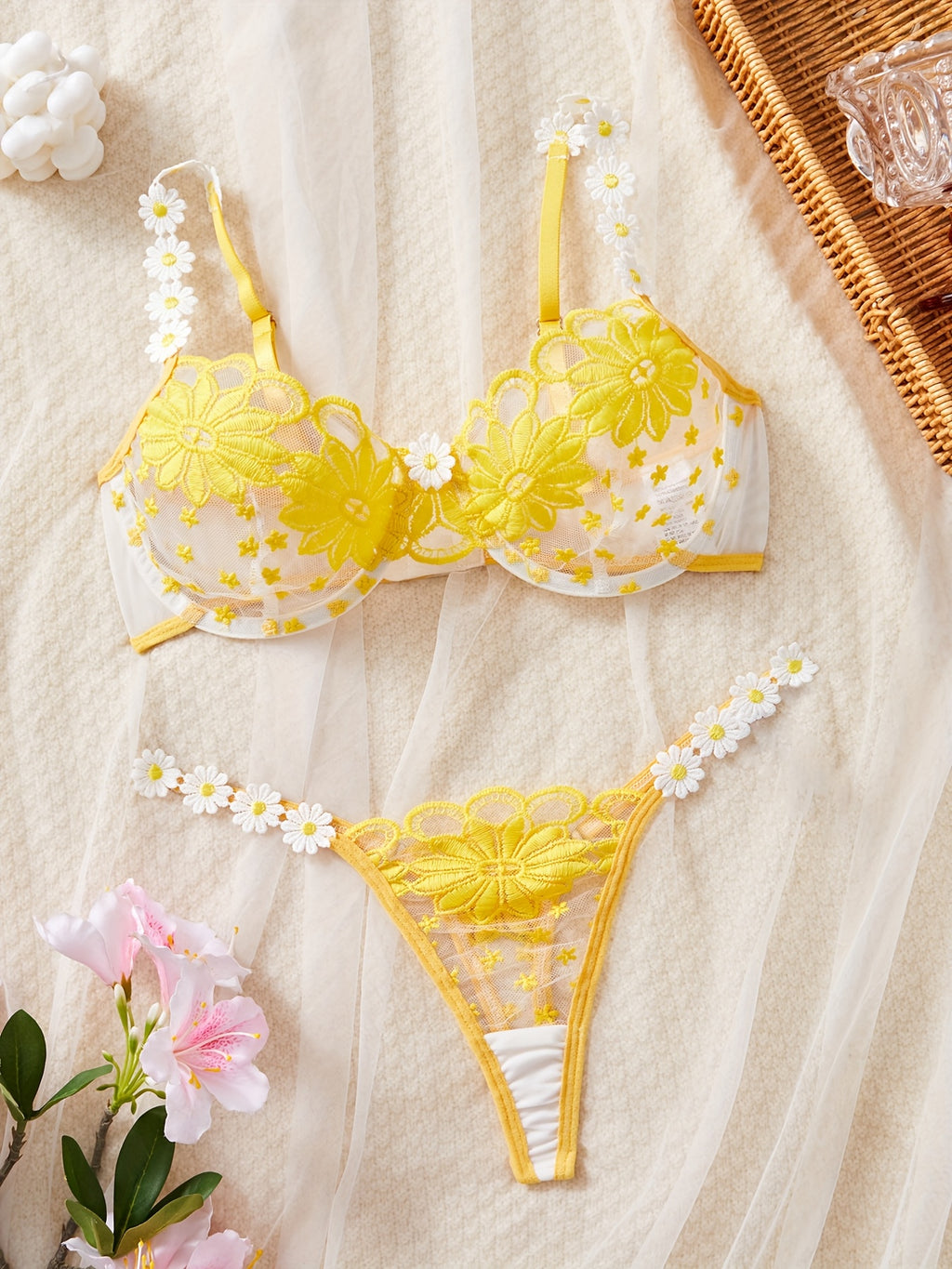 Daisy Mesh Bra Set