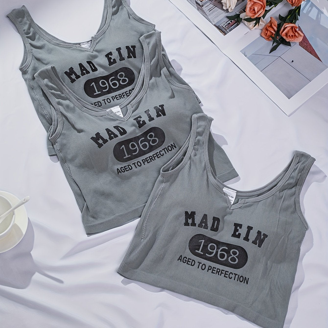 {3pcs} Sleeveless V-Neck Tank Tops with Built-In Bra Pads