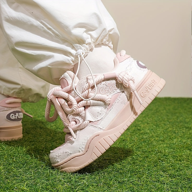 Low Top Lace-Up Cartoon Pattern Skateboarding Shoes