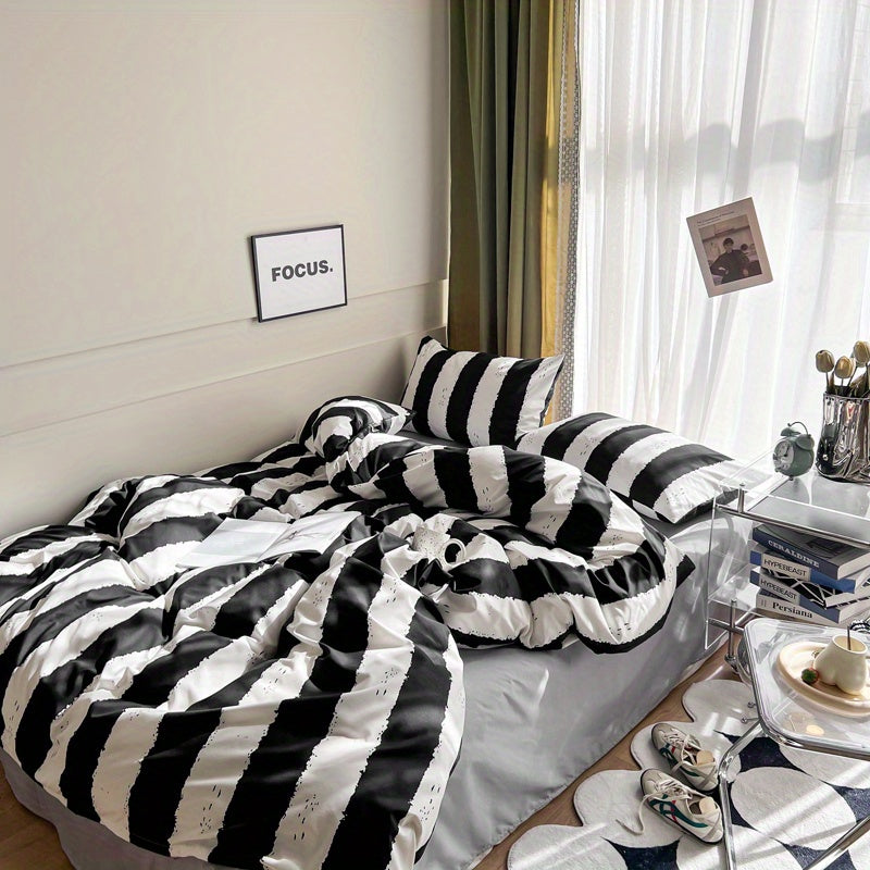 Black and White Striped Modern Minimalist Style Duvet Cover Set