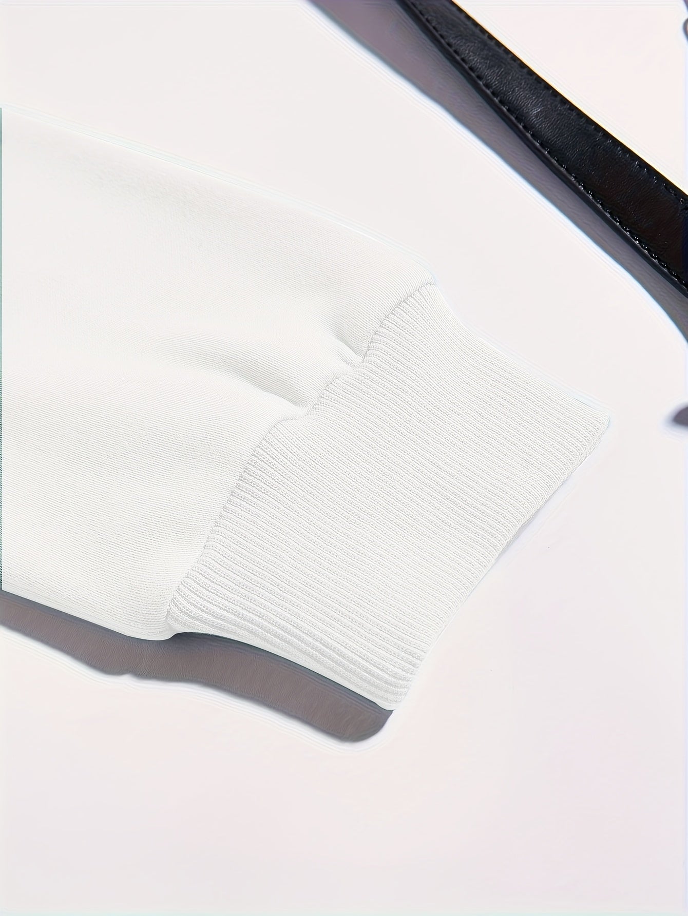 Women'S Sporty Casual Letter Print Crew Neck Sweatshirt - Cozy Fleece-Lined, Machine Washable, Black with "OVERSTIMULATED" Design, Perfect for Fall/Winter, Casual Sportswear | Relaxed Fit Sweatshirt | Machine Washable Top, Sw