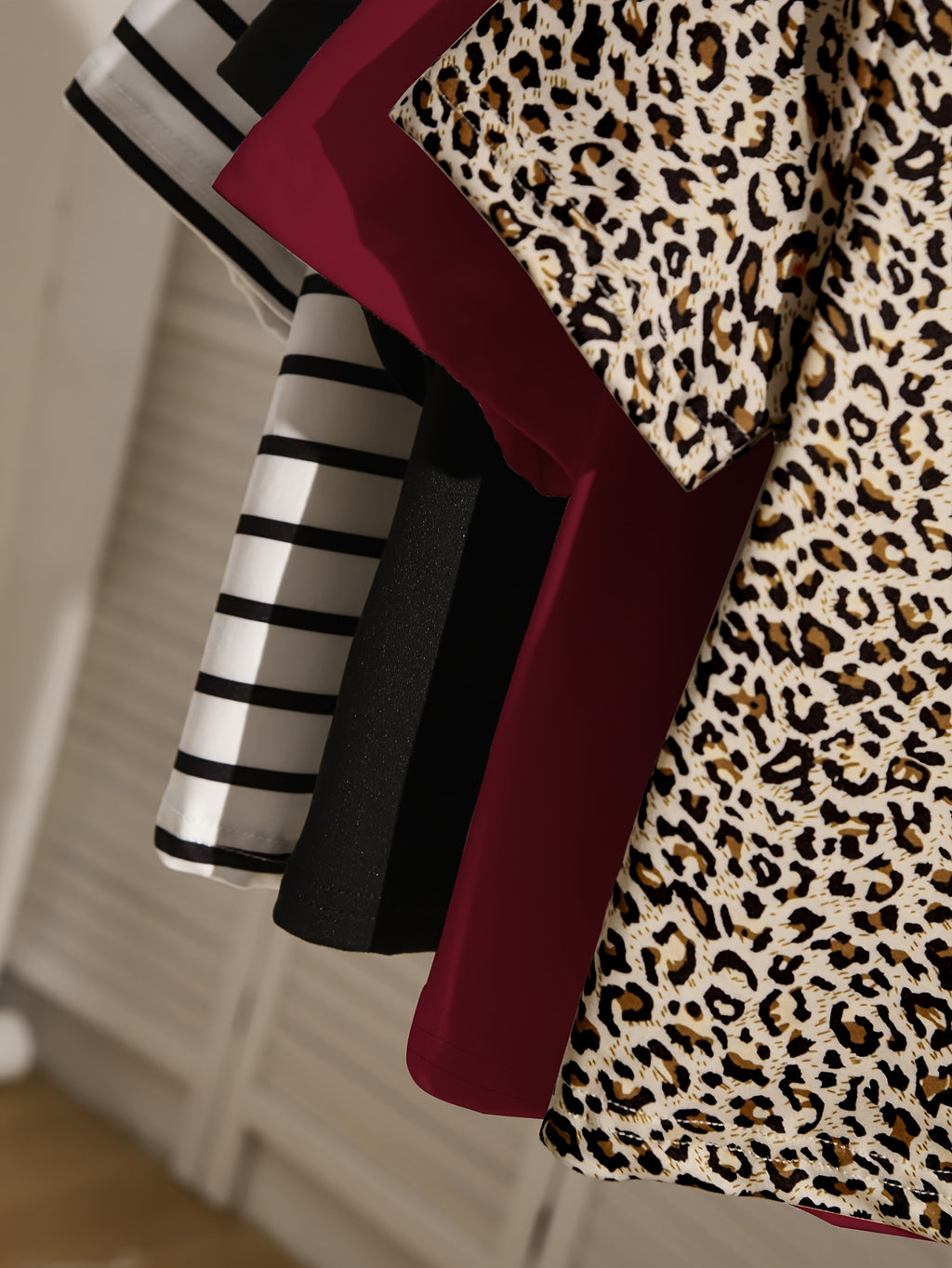 {4pcs} Leopard Print T-Shirt