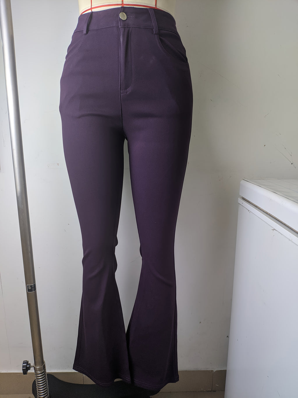 Women's Elegant High-Waist Black Denim Flare Jeans - Stretchy, Bell Bottom with Slash Pockets and Button Closure, Versatile All-Season Wear