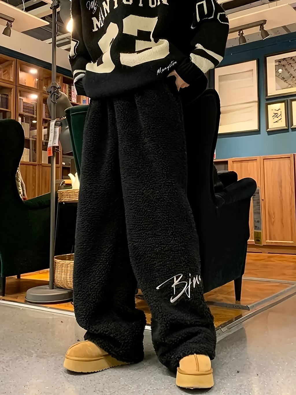 Fleece-Lined Embroidered Casual Pants
