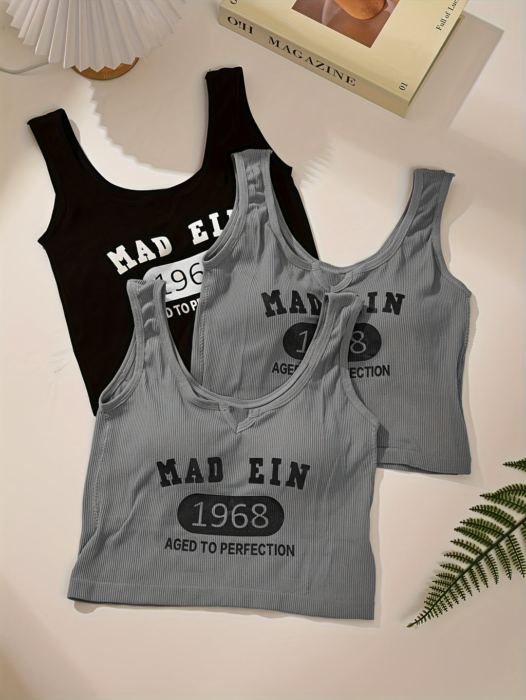 {3pcs} Sleeveless V-Neck Tank Tops with Built-In Bra Pads