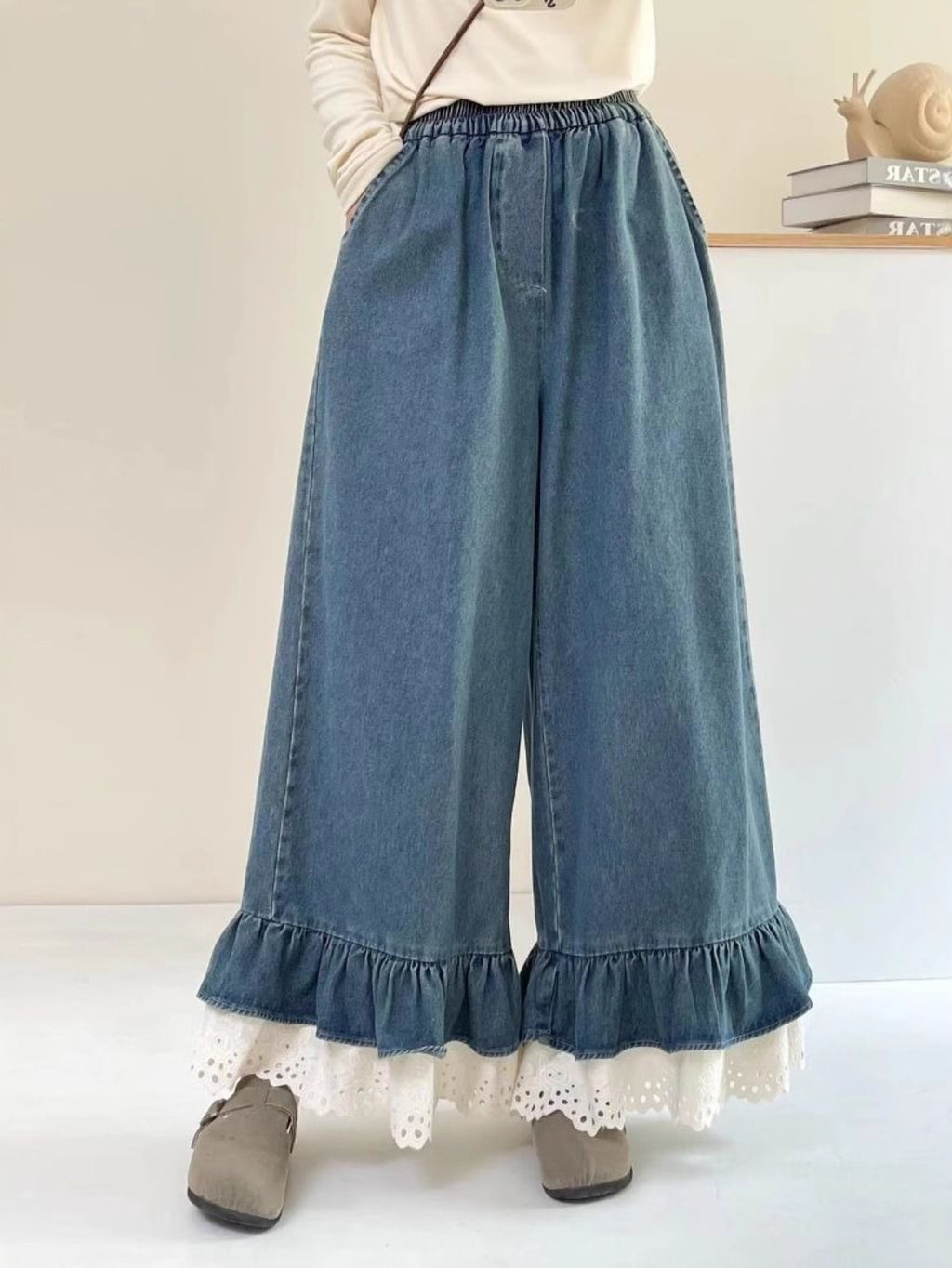 Lace Trim Jeans