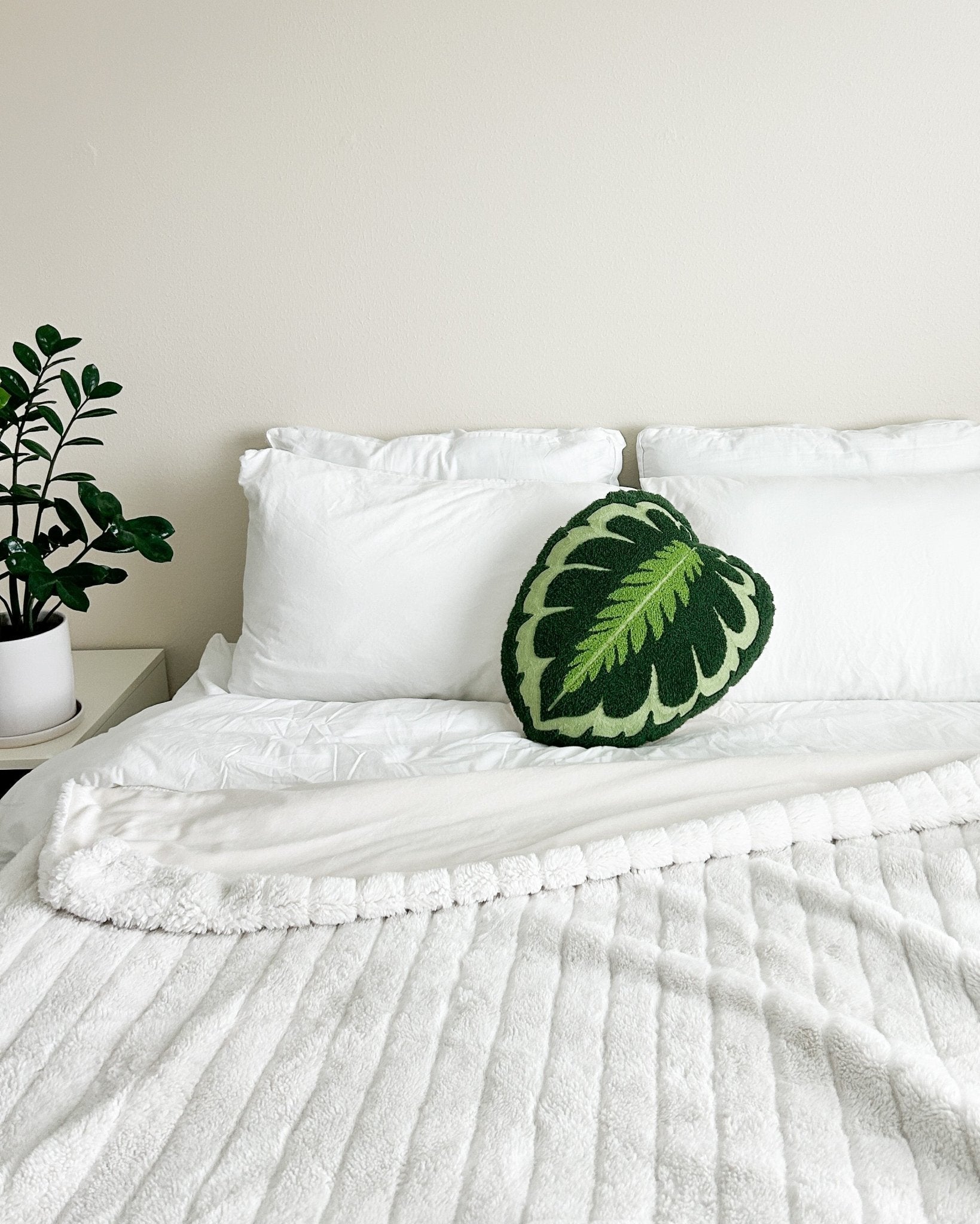 Tufted Calathea Medallion Leaf Pillow